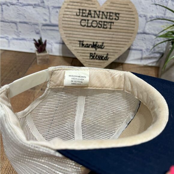 Vintage 80's Las Vegas Circus Circus Trucker Hat,  Adjustable Embroidered - Picture 6 of 10